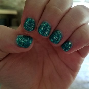 Ultimate Nails - Love the thermal gel color options!  Manicure by Vee. - Nail Salons Near Me - Portland, Oregon