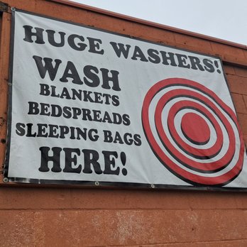 Cloverdale Washing Well Laundry - Sign - Laundromat Near Me - Cloverdale, California Cloverdale Washing Well Laundry - Sign - Laundromat Near Me - Cloverdale, California