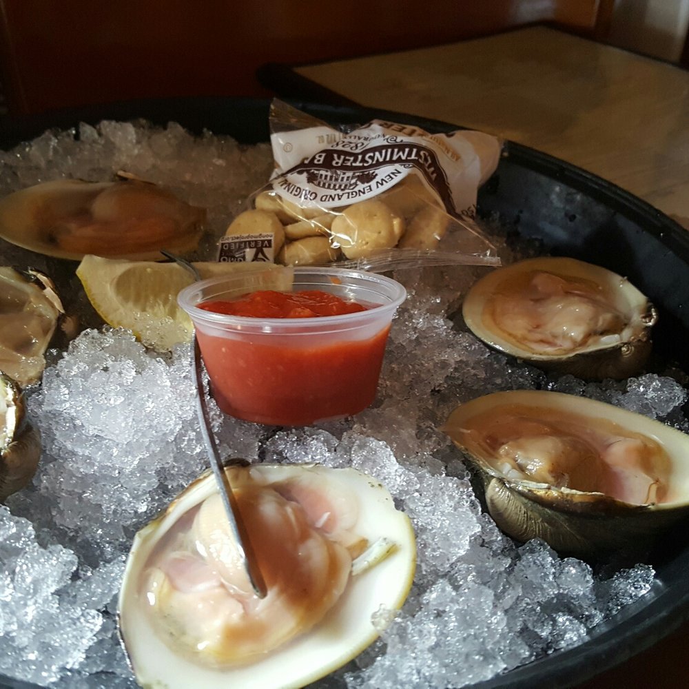 Nicky's Clam Bar - Clams on half shell - Seafood Near Me - Bay Shore, New York