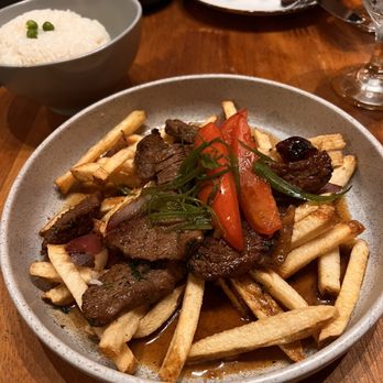 Limón - Lomo Saltado - Peruvian Near Me - Walnut Creek, California Limón - Lomo Saltado - Peruvian Near Me - Walnut Creek, California