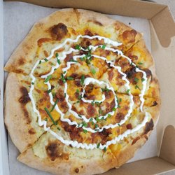 Pizza Pixie - Loaded baked potato pizza