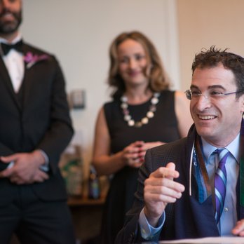 Temple Akiba - Rabbi Zach Shapiro, always bringing joy to Temple Akiba. @richprughphotography - Synagogues Near Me - Culver City, California Temple Akiba - Rabbi Zach Shapiro, always bringing joy to Temple Akiba. @richprughphotography - Synagogues Near Me - Culver City, California