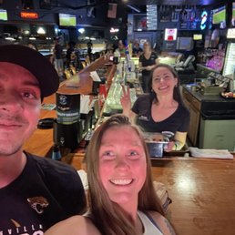 The amazing bartender, Michelle !