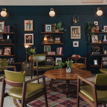 The Monroe - Lounge/Study - New American Near Me - Orlando, Florida The Monroe - Lounge/Study - New American Near Me - Orlando, Florida