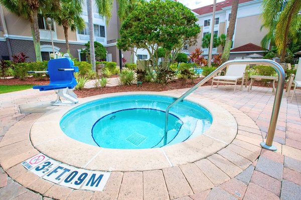 Best Western Plus Orlando Lake Buena Vista South Inn & Suites by null