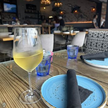 Riviera House - Table - Seafood Near Me - Redondo Beach, California