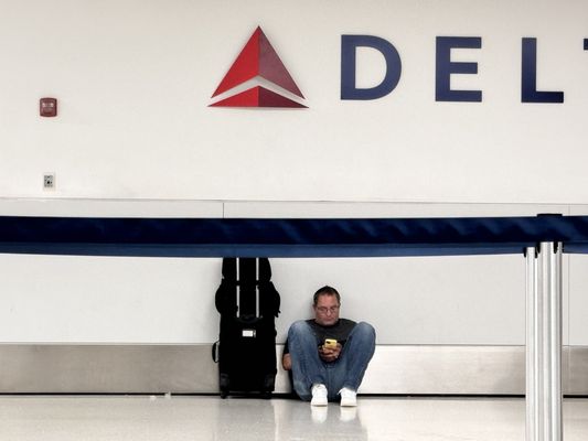 Terminal 4 by null