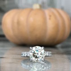 Ozel Jewelers - Palm Desert - Big Ol' Pumpkin with a H VS2 3.09 Carat Center Round Brilliant Cut Diamond Engagement Ring