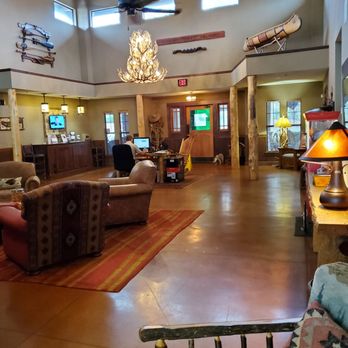 Scrub Brush Cleaning - Home Cleaning Near Me - Hull, Georgia