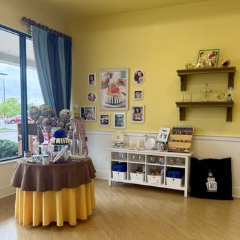 Nothing Bundt Cakes - Elegant decor - Bakeries Near Me - Saint Peters, Missouri Nothing Bundt Cakes - Elegant decor - Bakeries Near Me - Saint Peters, Missouri