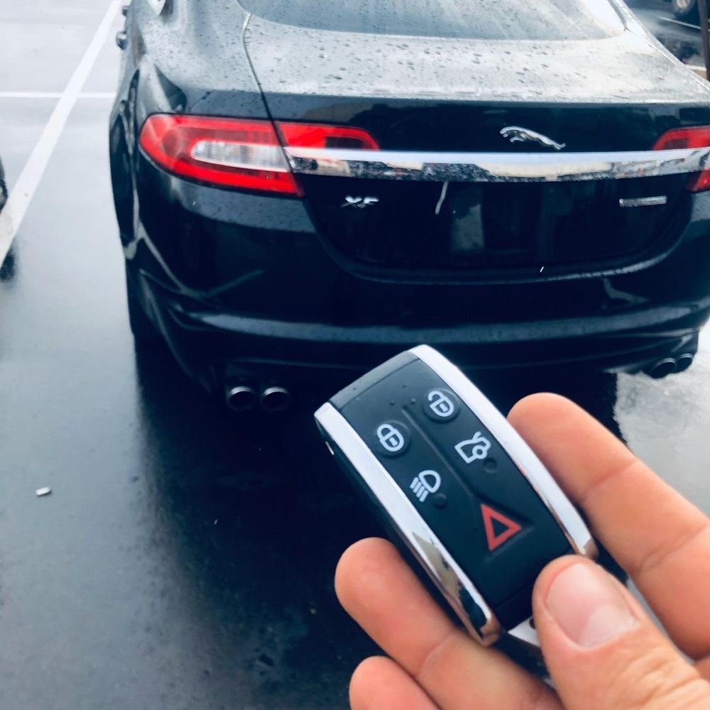 Johnny Locksmith - Keys & Locksmiths Near Me - Phoenix, Arizona Johnny Locksmith - Keys & Locksmiths Near Me - Phoenix, Arizona