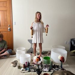 Susie Rosenberger, LA.c - Singing bowls event