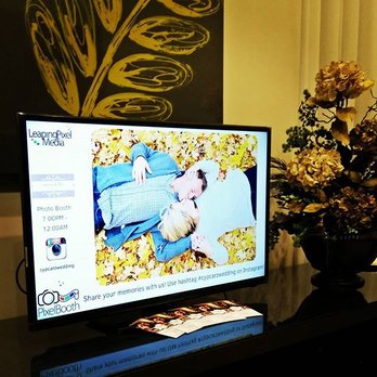 PixelBooth - PixelShow Online included! - Photo Booth Rentals Near Me