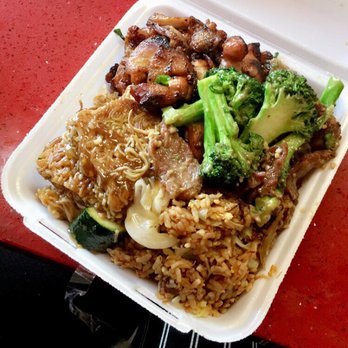 Honolulu Kitchen - 2 entree plate with rice noodle, adobo fried rice, broccoli and beef, and chicken - Chinese Near Me - Waipahu, Hawaii