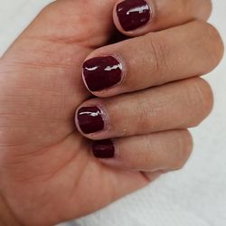 Happy Nails & Spa - Bad nail polish