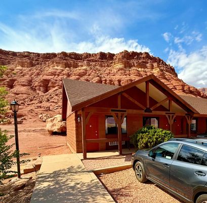 Cliff Dwellers Lodge by null