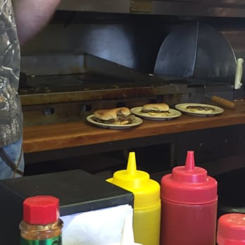 J & W Grill - Bars Near Me - Chickasha, Oklahoma