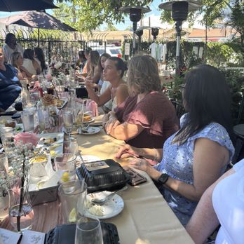 Shenandoah At the Arbor - Group enjoying lunch - Southern Near Me - Los Alamitos, California Shenandoah At the Arbor - Group enjoying lunch - Southern Near Me - Los Alamitos, California
