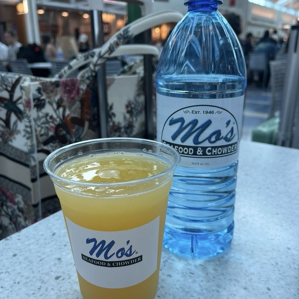 Mo's Seafood & Chowder - Seafood Near Me - Portland, Oregon