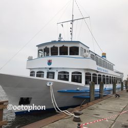 Hafen Breege - Die Fähre nach Hiddensee.....zumindest von März bis Oktober...