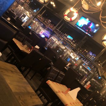 Crafty Crab - Concord - Beautiful dinning atmosphere - Seafood Near Me - Concord, North Carolina