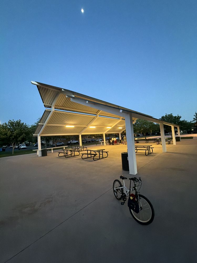 Elliot Groves Amphitheater Park Logo