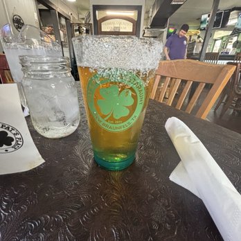 Pat's Place - Love Street Draft - American Near Me - New Braunfels, Texas