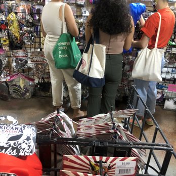 Aahs The Ultimate Gift Store - Large bags were allowed for people that did not come off as "threats" - Gift Shops Near Me - Westwood, California