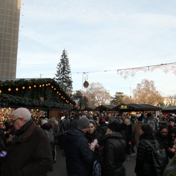 Christkindlmarkt Rathausplatz - Christmas Markets Near Me - Vienna, 9