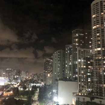 Hilton Miami Downtown - Hotels Near Me - Miami, Florida Hilton Miami Downtown - Hotels Near Me - Miami, Florida