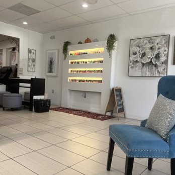 Snow White Beauty Studio - Lobby - Nail Salons Near Me - Aurora, Colorado Snow White Beauty Studio - Lobby - Nail Salons Near Me - Aurora, Colorado