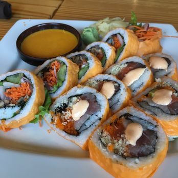Moshi Moshi - Biscayne Blvd - Moshi roll, veggie roll - Sushi Bars Near Me - Miami, Florida