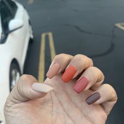 So Lovely Nail Salon - Other hand