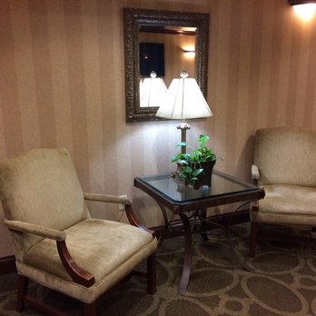 The Elms Hotel - Comfy spot - Hotels Near Me - Oxford, Ohio The Elms Hotel - Comfy spot - Hotels Near Me - Oxford, Ohio