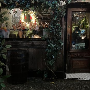 Maggie Mae's - Hone sweet home! - Pubs Near Me - Sunnyside, New York