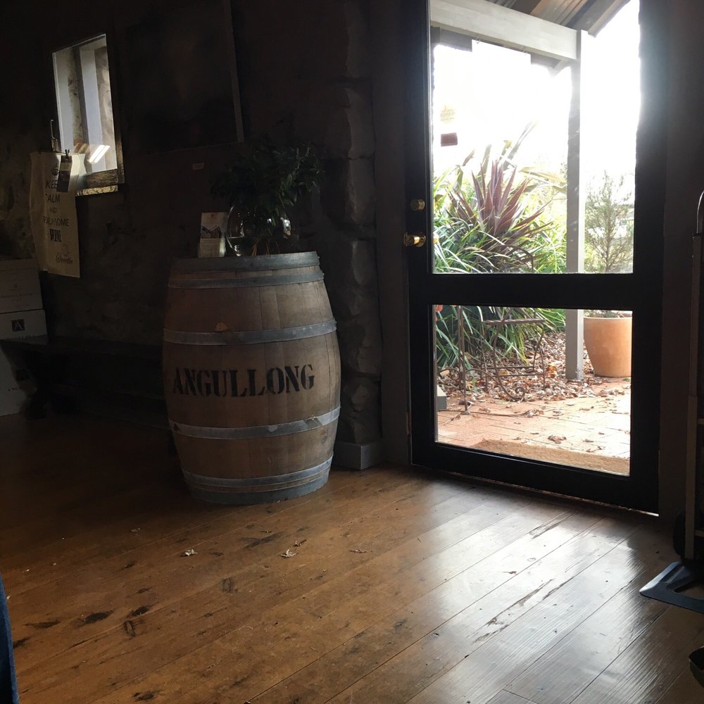 Angullong Cellar Door And Wine Tasting - Cold & Windy outside ..... warm & fuzzy inside ! - Wine Tasting Room Near Me - Millthorpe, NSW