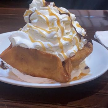 El Rio Grande - The ice cream dessert!!! YUM!!! - Mexican Near Me - Stoughton, Wisconsin