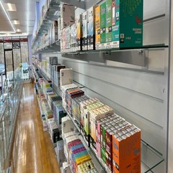  Vape Zone & Smoke