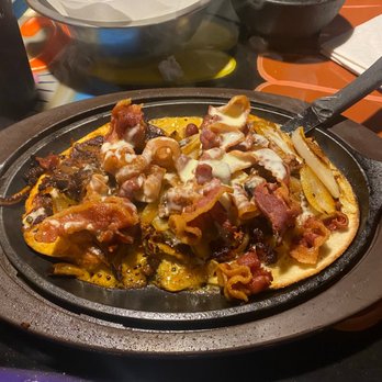 Cocos Locos - Mexican Near Me - Willoughby, Ohio