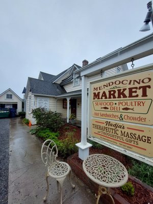 Mendocino Market by null