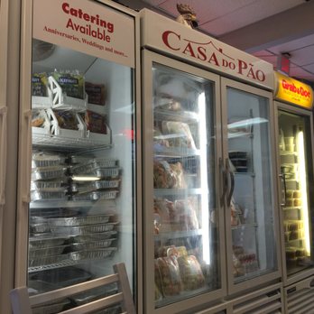 Casa Do Pao - The coolers with already prepared entrees for home - Brazilian Near Me - Boca Raton, Florida
