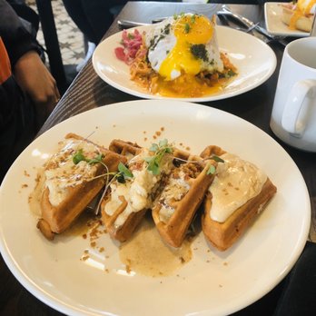 RIZE - Farmhouse Waffle Miller Farm Chicken Hash* - Breakfast & Brunch Near Me - Fishers, Indiana RIZE - Farmhouse Waffle Miller Farm Chicken Hash* - Breakfast & Brunch Near Me - Fishers, Indiana
