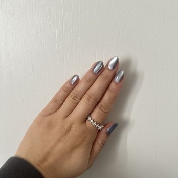 CLEO Nail Bar - cat eye gel overlay manicure - Nail Salons Near Me - Pasadena, California
