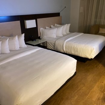Marriott Orlando Downtown - A room on the 10th floor - Hotels Near Me - Orlando, Florida Marriott Orlando Downtown - A room on the 10th floor - Hotels Near Me - Orlando, Florida