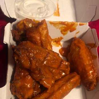 Buffalo Wild Wings - Buffalo Traditional Wings that were supposed to be Honey BBQ - Sports Bars Near Me - Gainesville, Florida Buffalo Wild Wings - Buffalo Traditional Wings that were supposed to be Honey BBQ - Sports Bars Near Me - Gainesville, Florida