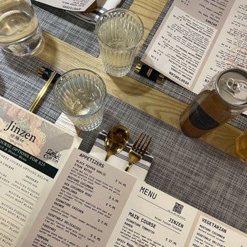 Jinzen - Table setting - Asian Fusion Near Me - Clayton, Missouri