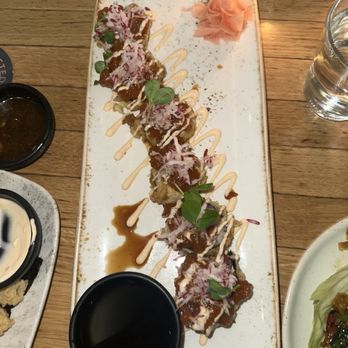 Moxies - Spicy Tuna Roll - Lounges Near Me - Miami, Florida Moxies - Spicy Tuna Roll - Lounges Near Me - Miami, Florida