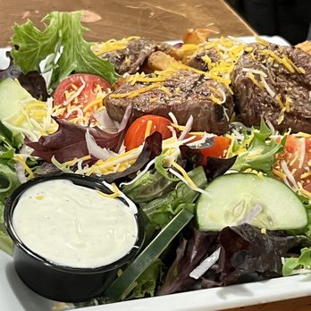 Lancaster Brewing Company - PITTSBURGH STEAK SALAD - New American Near Me - Lancaster, Pennsylvania Lancaster Brewing Company - PITTSBURGH STEAK SALAD - New American Near Me - Lancaster, Pennsylvania