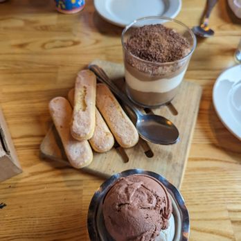 In Riva - Tiramisu Mousse - Italian Near Me - Philadelphia, Pennsylvania