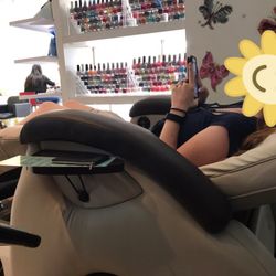 Toes & Tips - Awesome, relaxing, and clean pedicure seats! Definitely going back!! They did a great job!